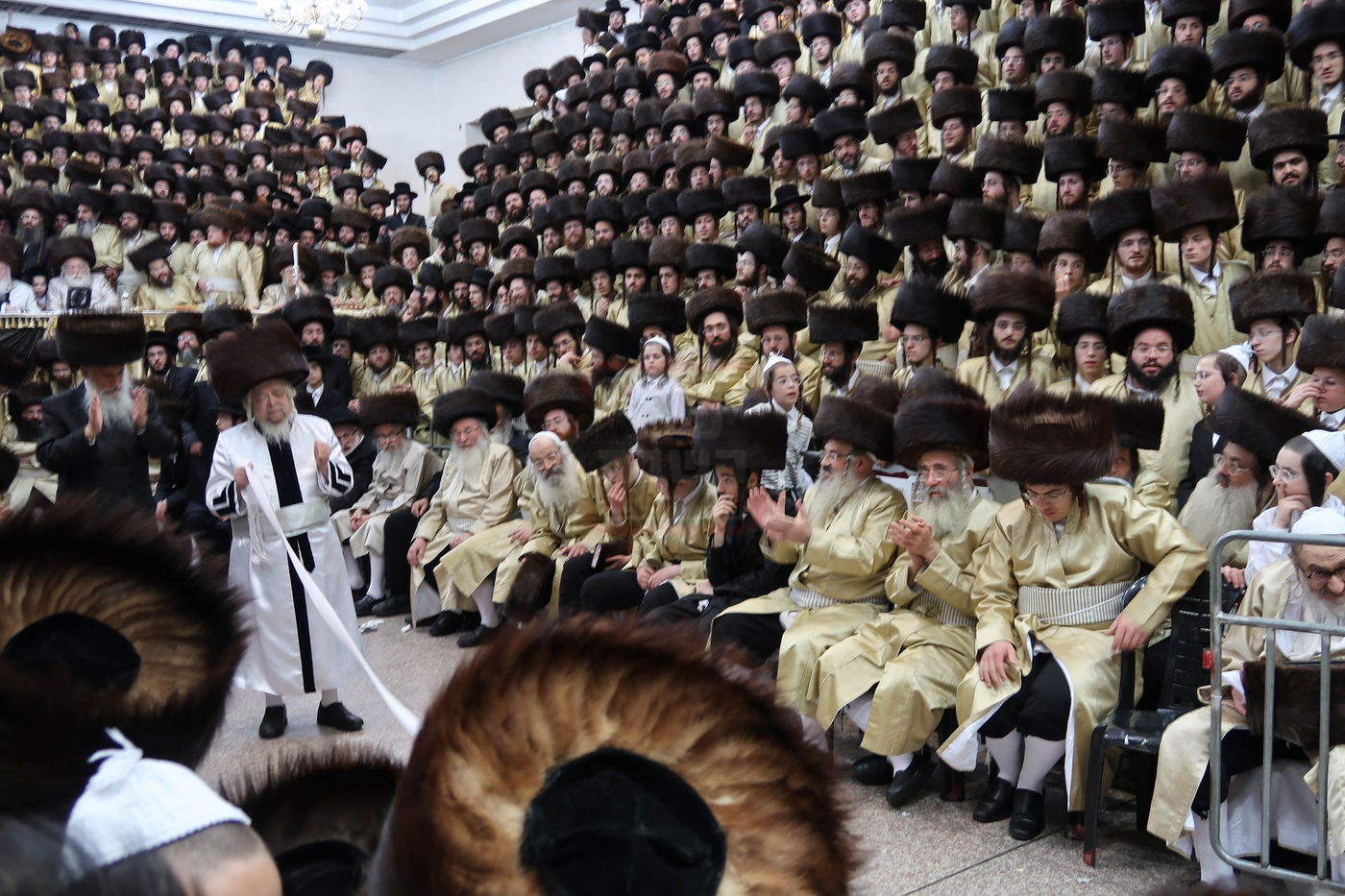 שמחת בית תולדות אהרן - קרעטשניף סיגעט - פרמישלאן