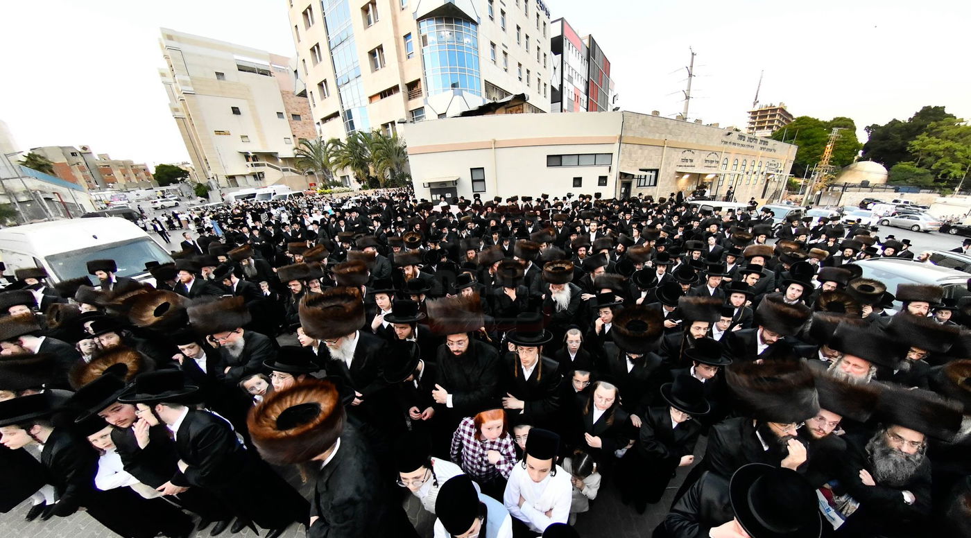 שמחת בית נדבורנה - קאסוב ויז'ניץ - ערלוי - האלמין