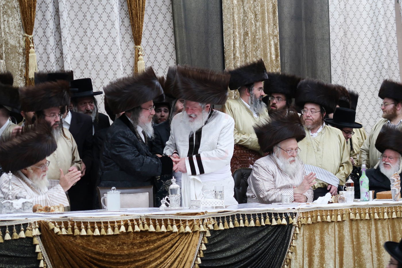 שמחת בית תולדות אהרן - קרעטשניף סיגעט - פרמישלאן