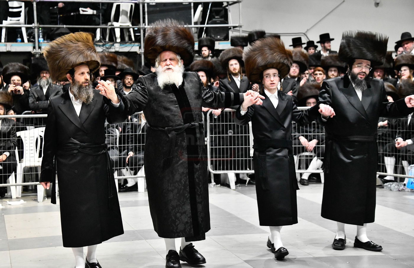 שמחת בית נדבורנה - קאסוב ויז'ניץ - ערלוי - האלמין