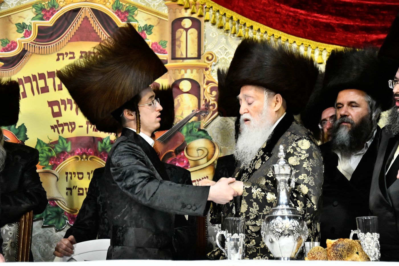 שמחת בית נדבורנה - קאסוב ויז'ניץ - ערלוי - האלמין