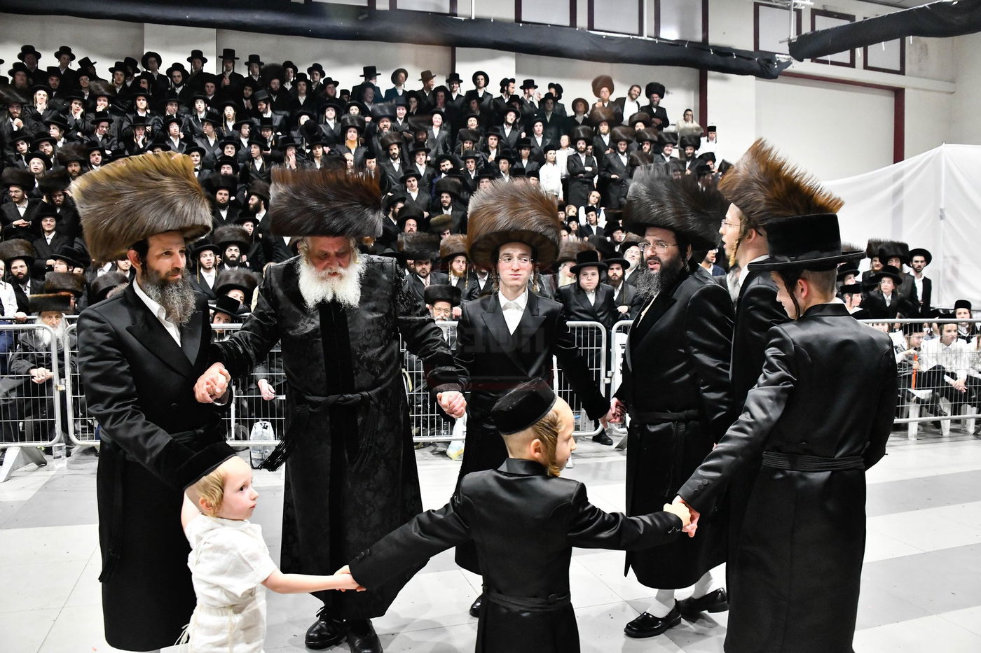 שמחת בית נדבורנה - קאסוב ויז'ניץ - ערלוי - האלמין