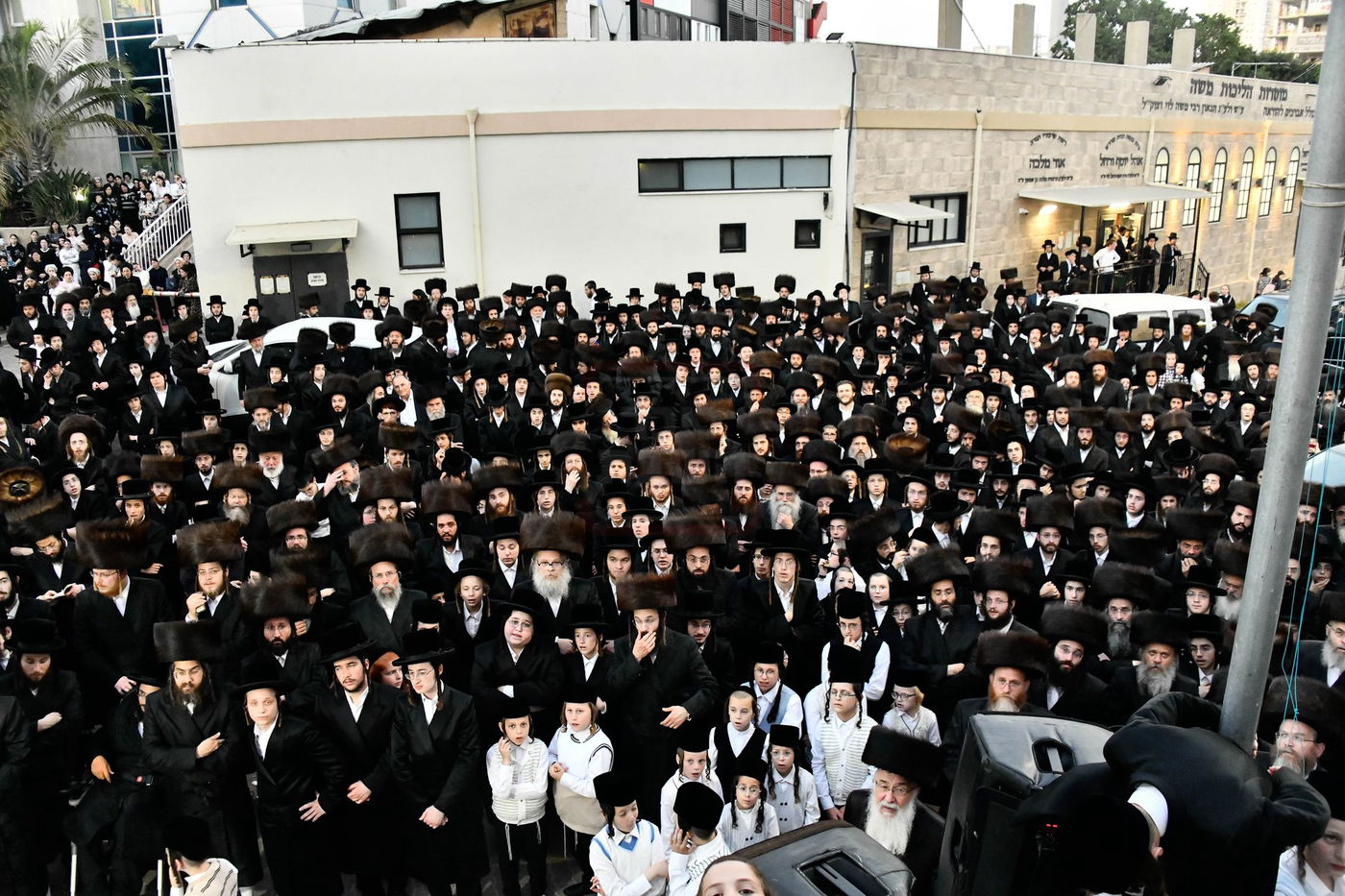 שמחת בית נדבורנה - קאסוב ויז'ניץ - ערלוי - האלמין