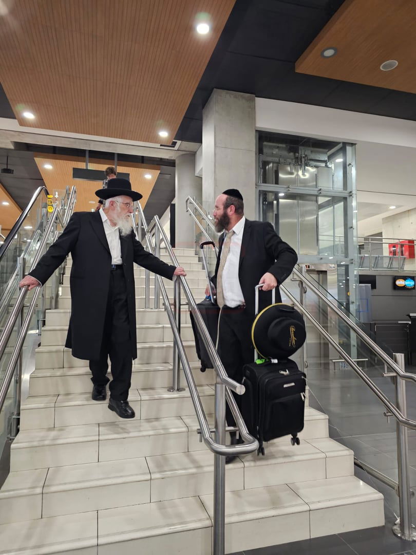 הגר"ע אויערבאך בקפריסין