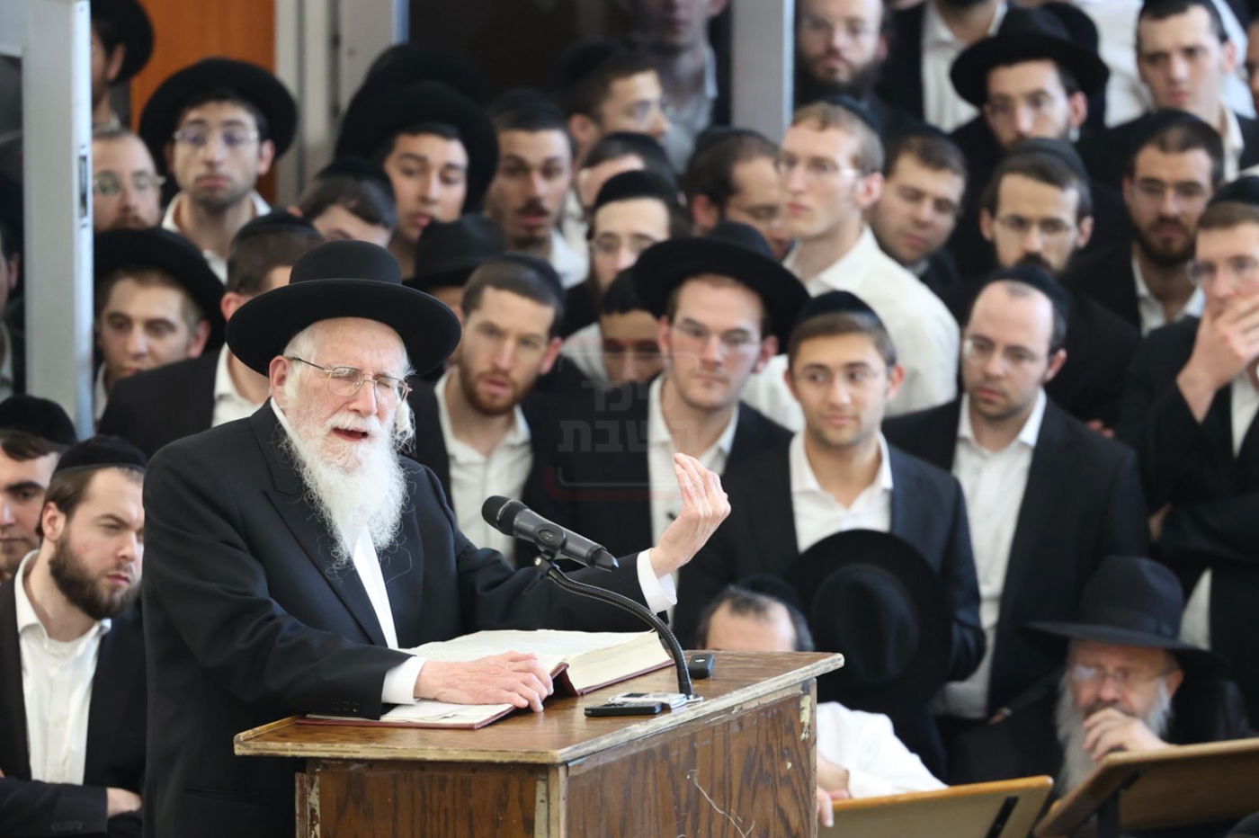 הגר"ע אויערבאך בביקור בארה"ב