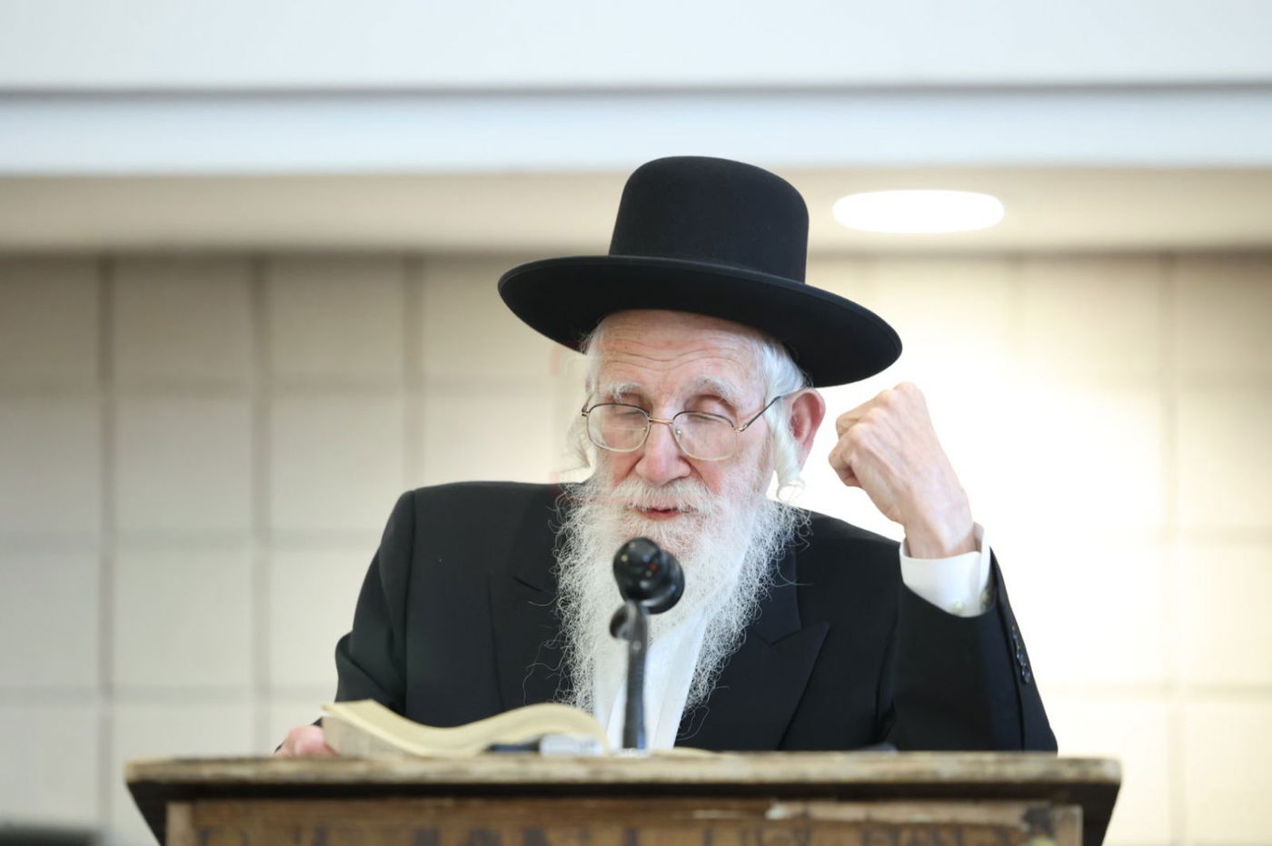 הגר"ע אויערבאך בביקור בארה"ב