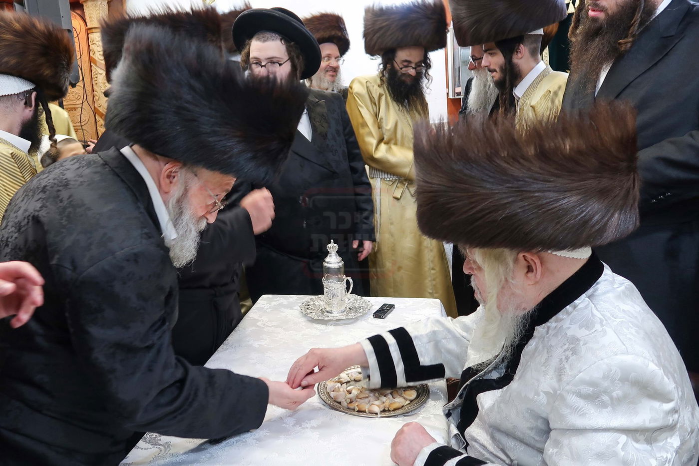 שמחת בית תולדות אהרן - קרעטשניף סיגעט - פרמישלאן