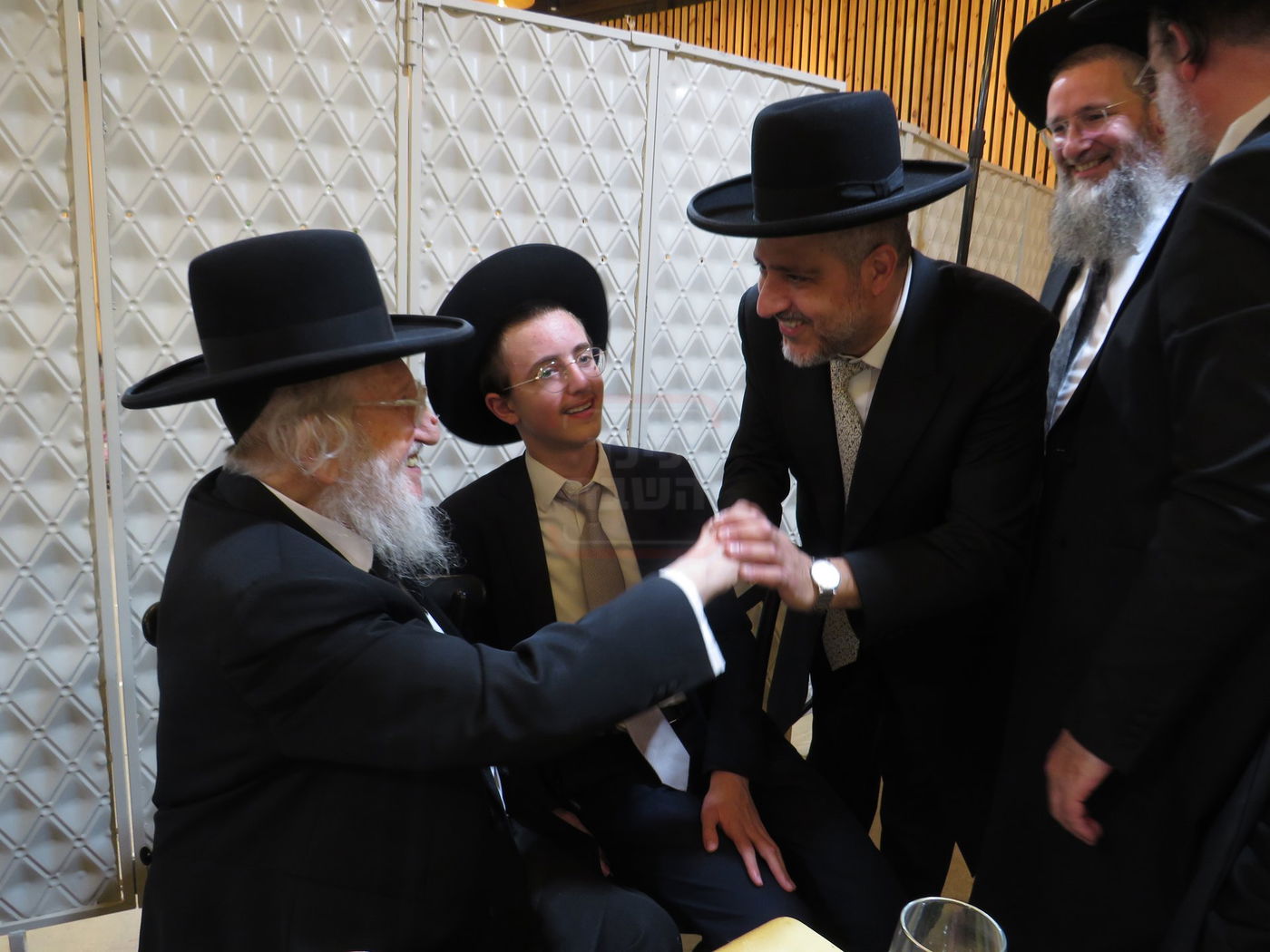 שמחת נישואי נכד הגר"א לוי 