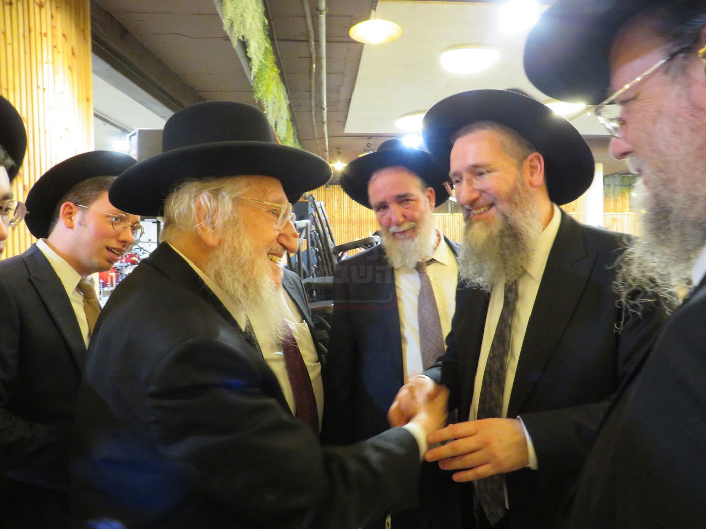 שמחת נישואי נכד הגר"א לוי 