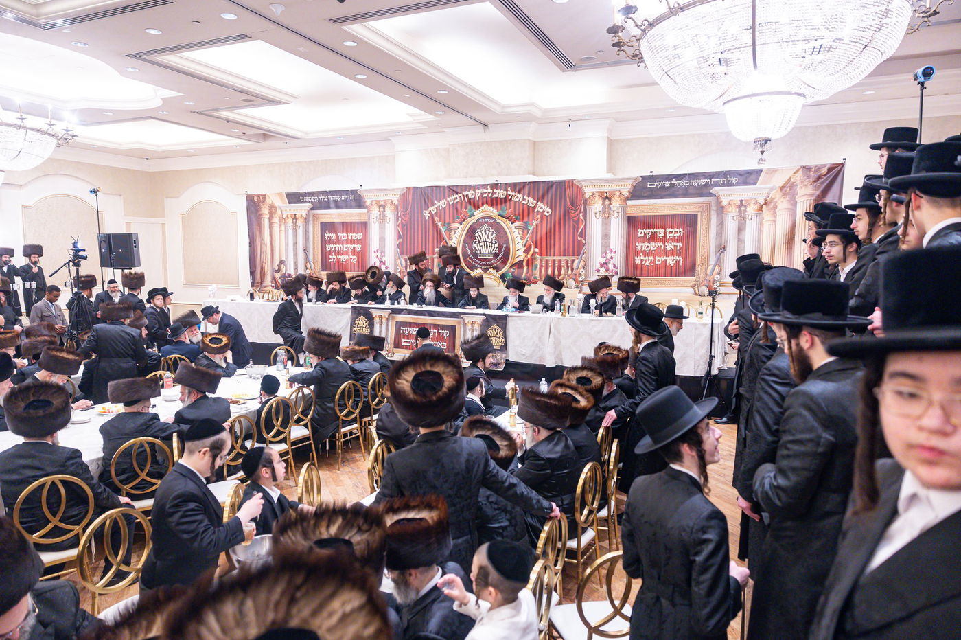 שמחת בית צאנז זוועהיל