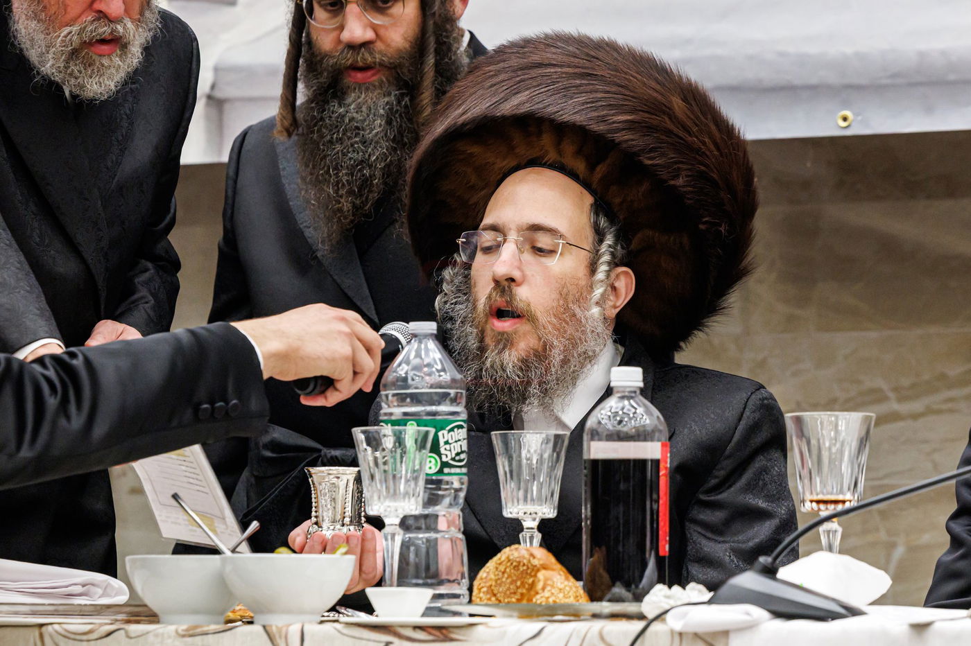 שמחת שבע ברכות לנכדת האדמו"ר מבאבוב