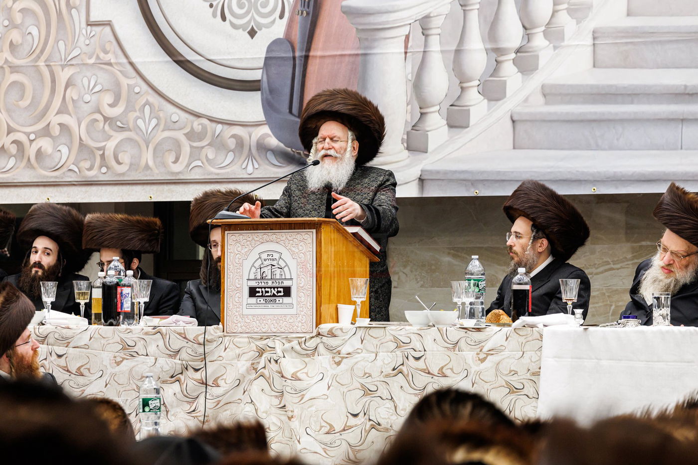 שמחת שבע ברכות לנכדת האדמו"ר מבאבוב