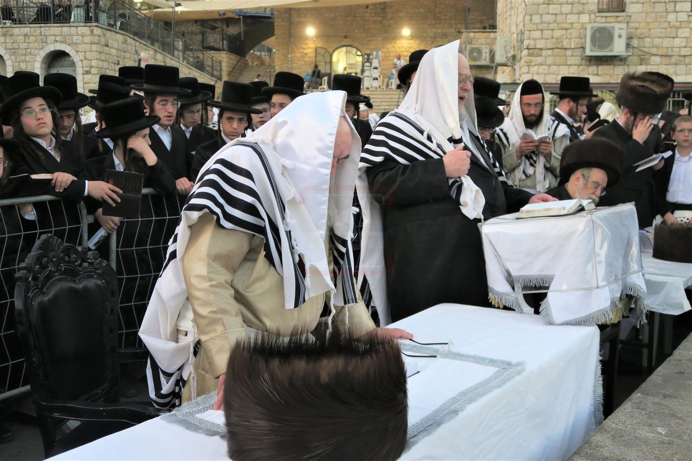 האדמו"ר מלעלוב שבת בהעלותך במירון