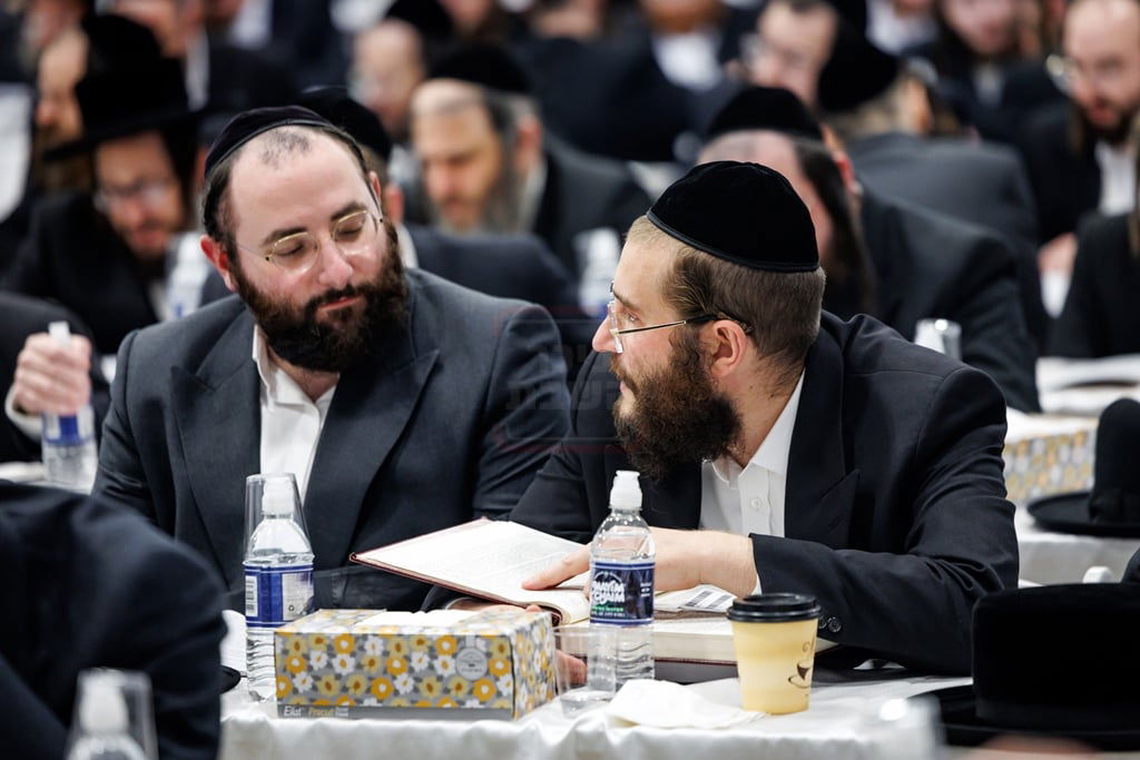 סיום הש"ס בחצה"ק סאטמר