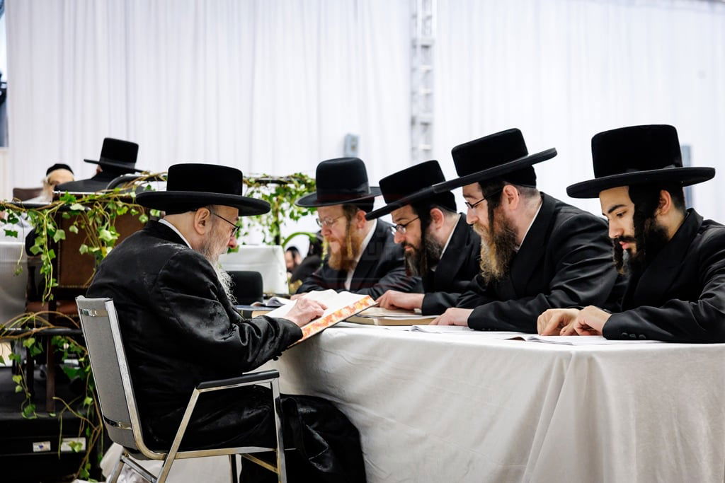 סיום הש"ס בחצה"ק סאטמר