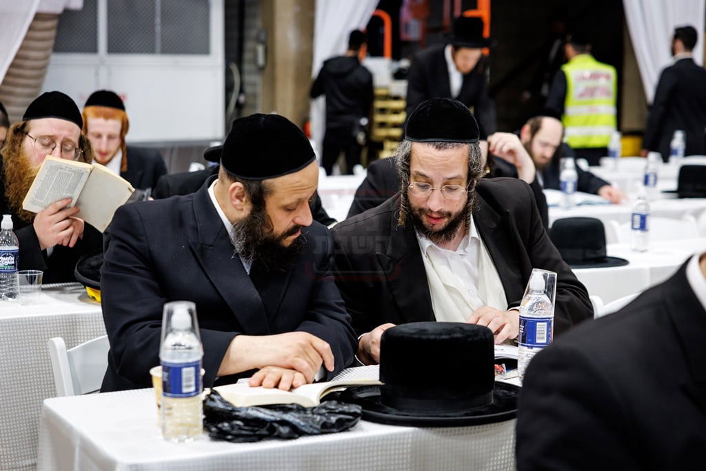 סיום הש"ס בחצה"ק סאטמר