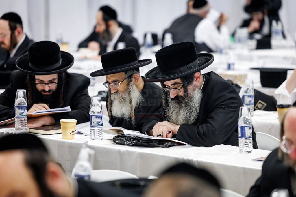 סיום הש"ס בחצה"ק סאטמר