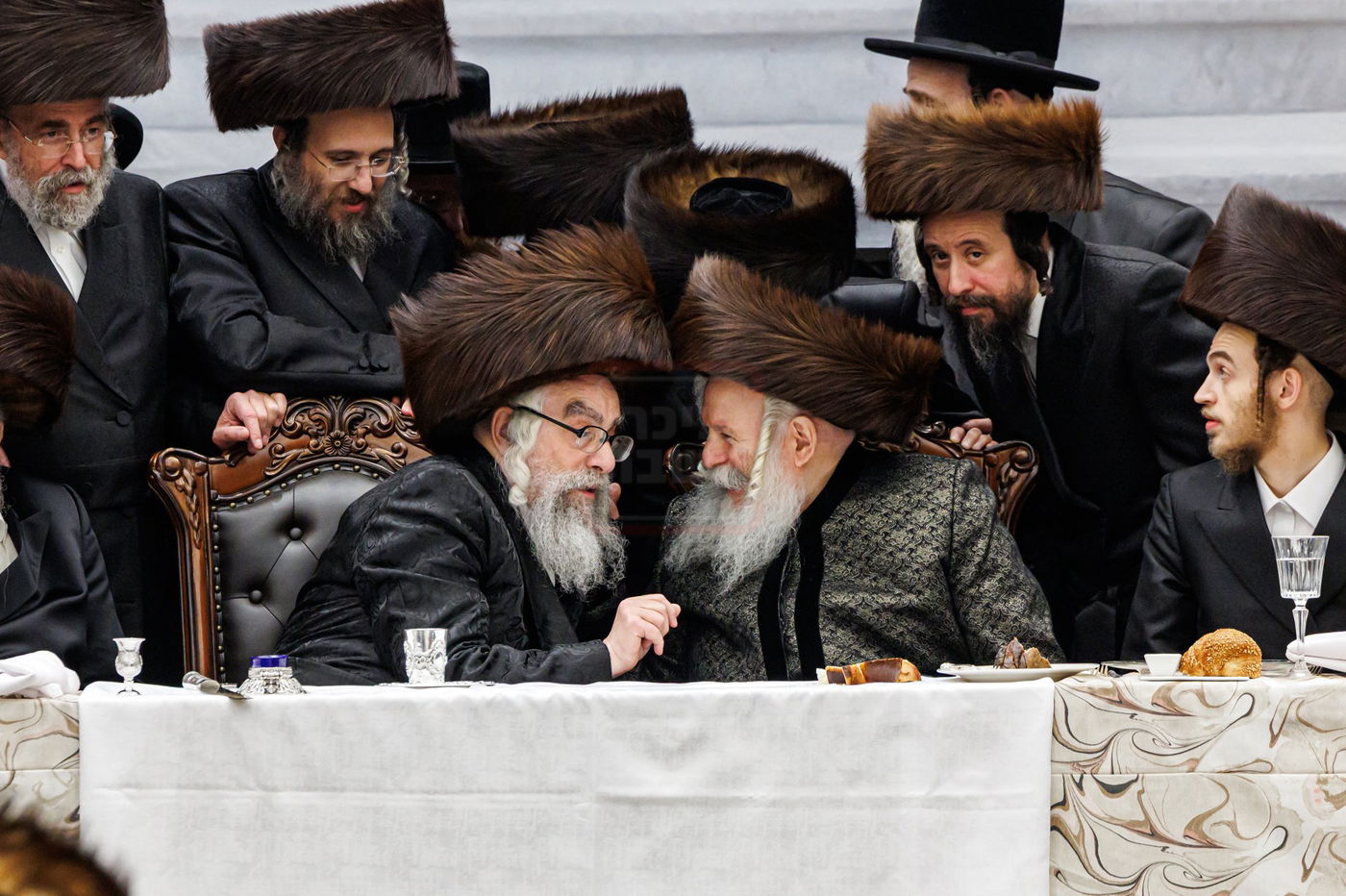 האדמו"ר מויז'ניץ מונסי בשמחת בית באבוב