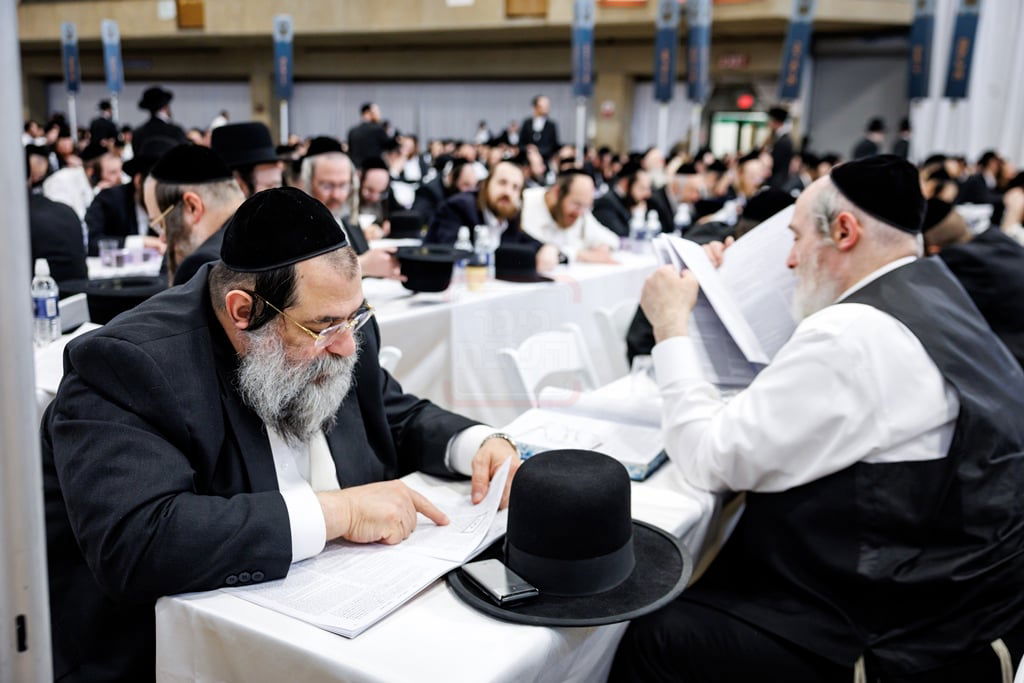 סיום הש"ס בחצה"ק סאטמר