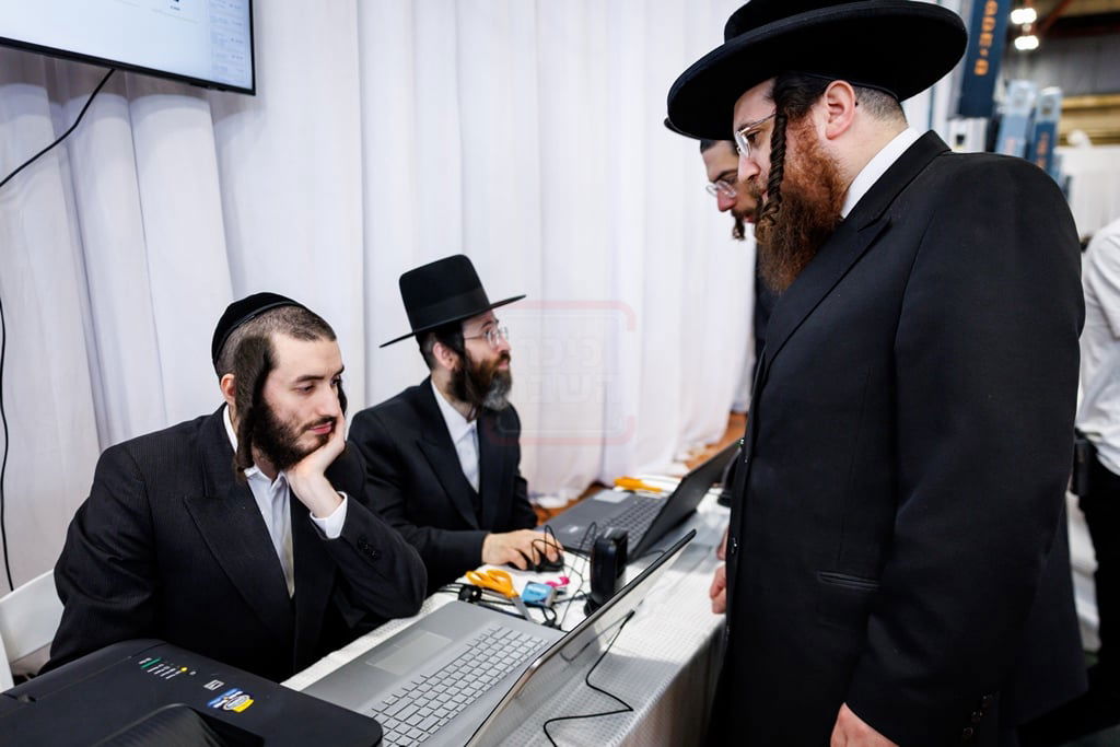 סיום הש"ס בחצה"ק סאטמר