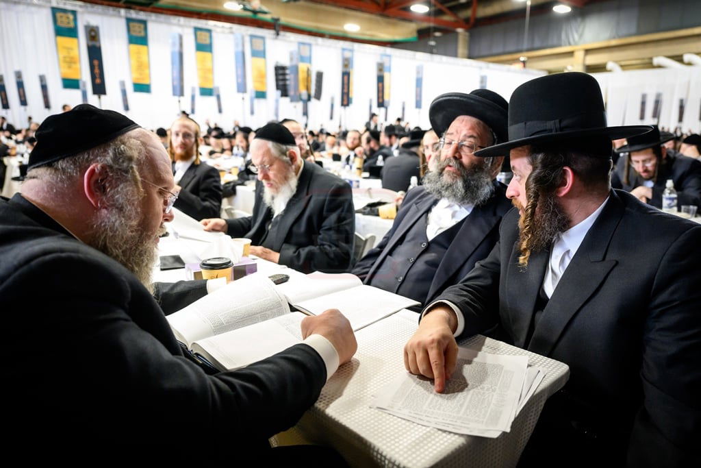 סיום הש"ס בחצה"ק סאטמר