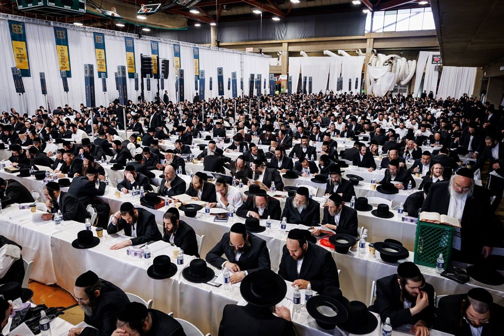 סיום הש"ס בחצה"ק סאטמר