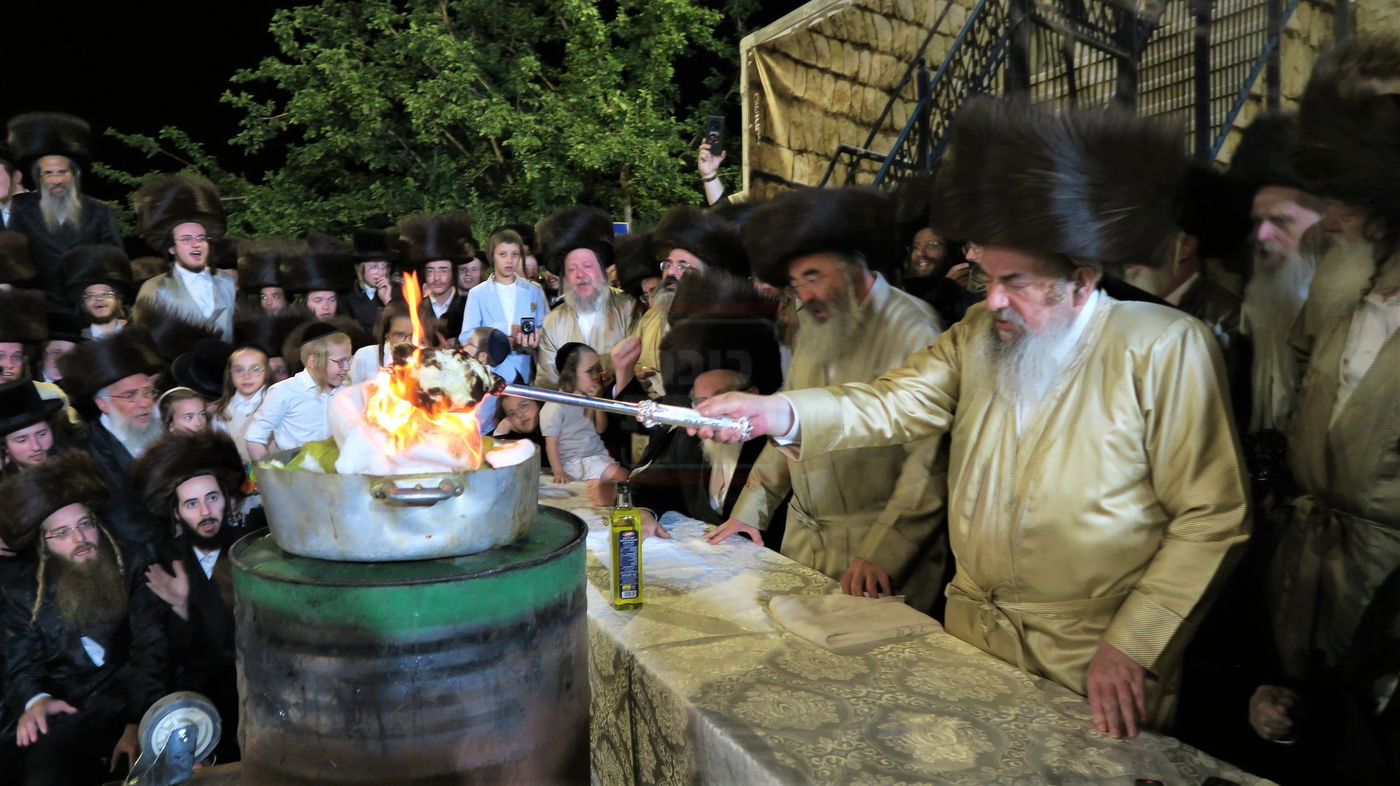 האדמו"ר מלעלוב שבת בהעלותך במירון