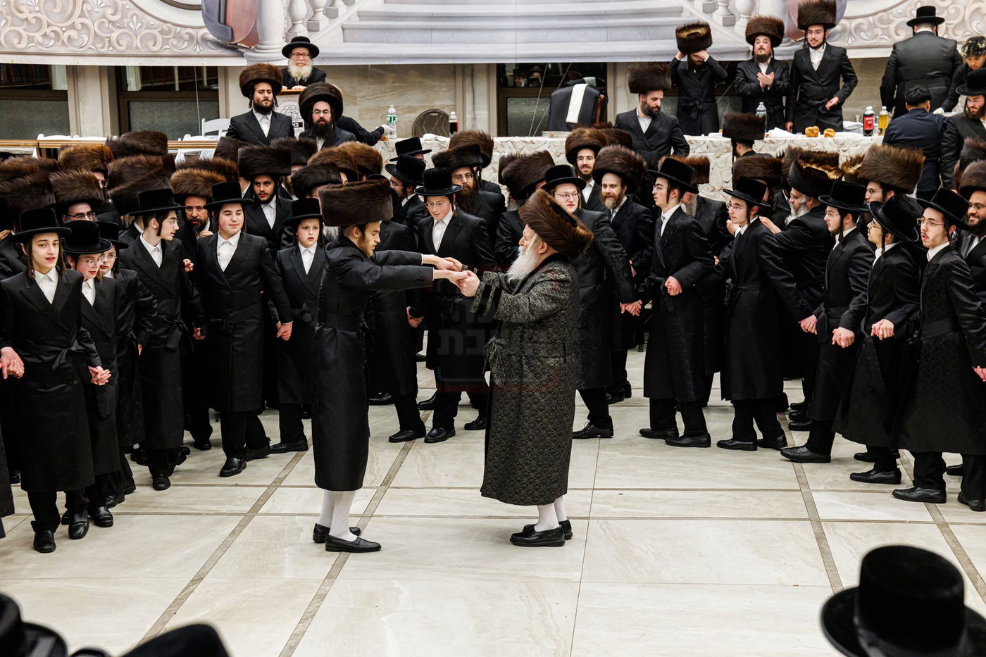 שמחת שבע ברכות לנכדת האדמו"ר מבאבוב