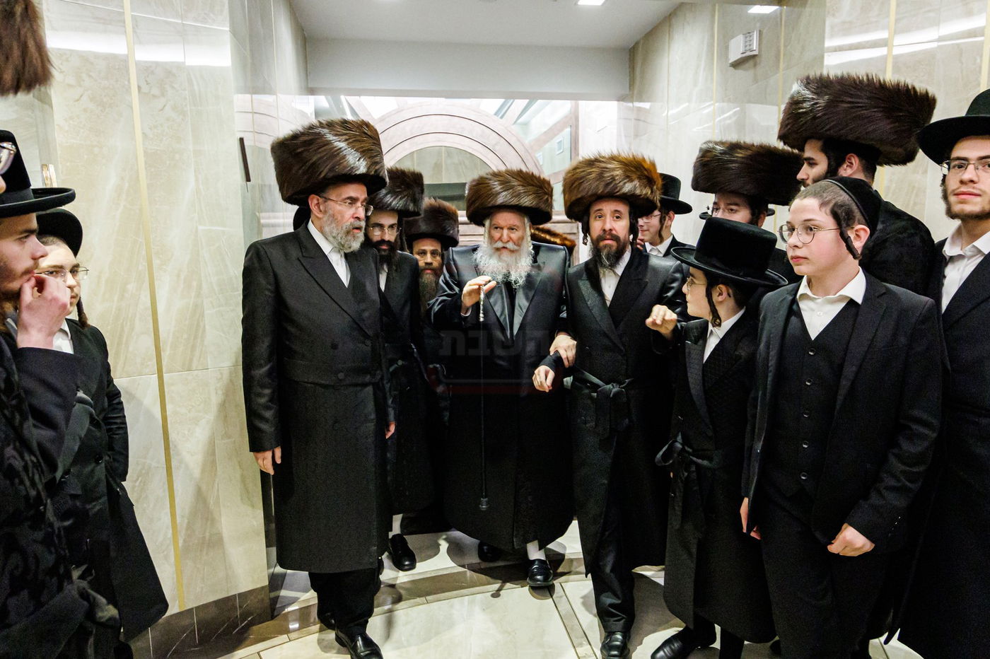 שמחת שבע ברכות לנכדת האדמו"ר מבאבוב