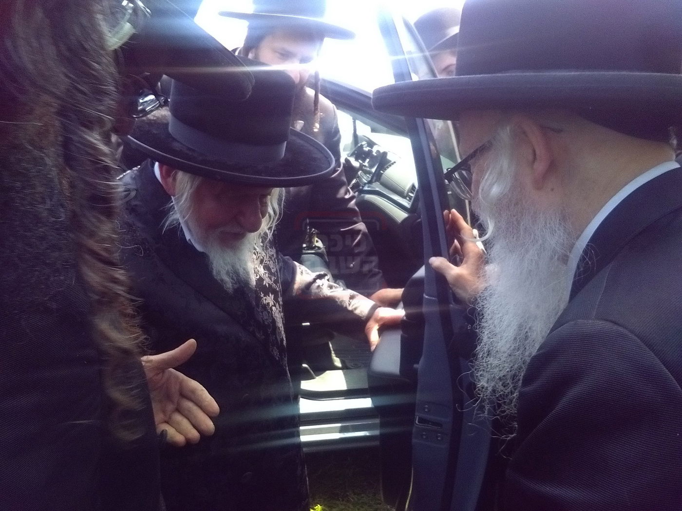 האדמו"ר מסערדאהעלי בקצירת חיטים 