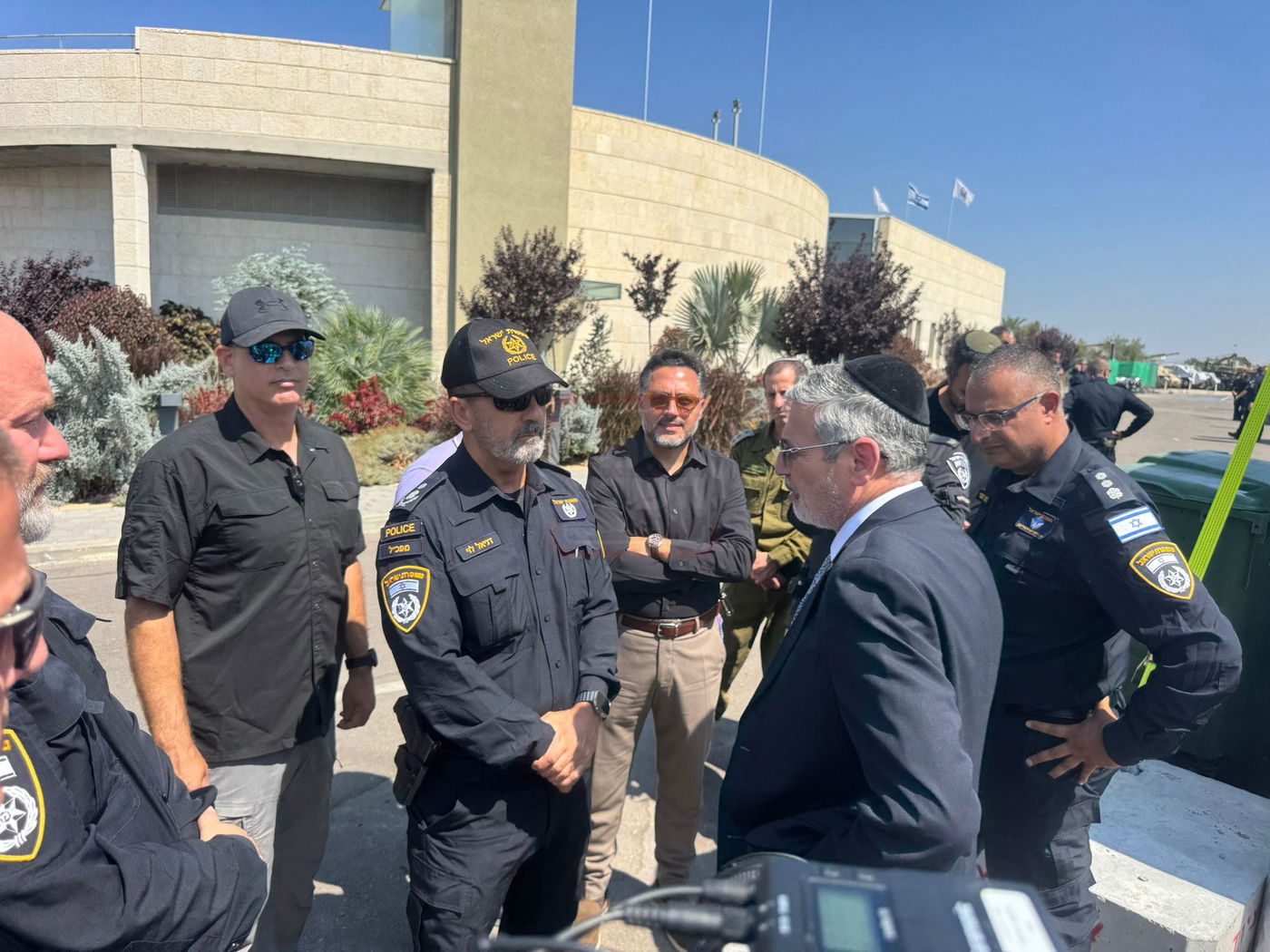 זופניק בכיכר | כל התמונות, הנייעס והחשיפות של המלחמה שאסור לכם לפספס