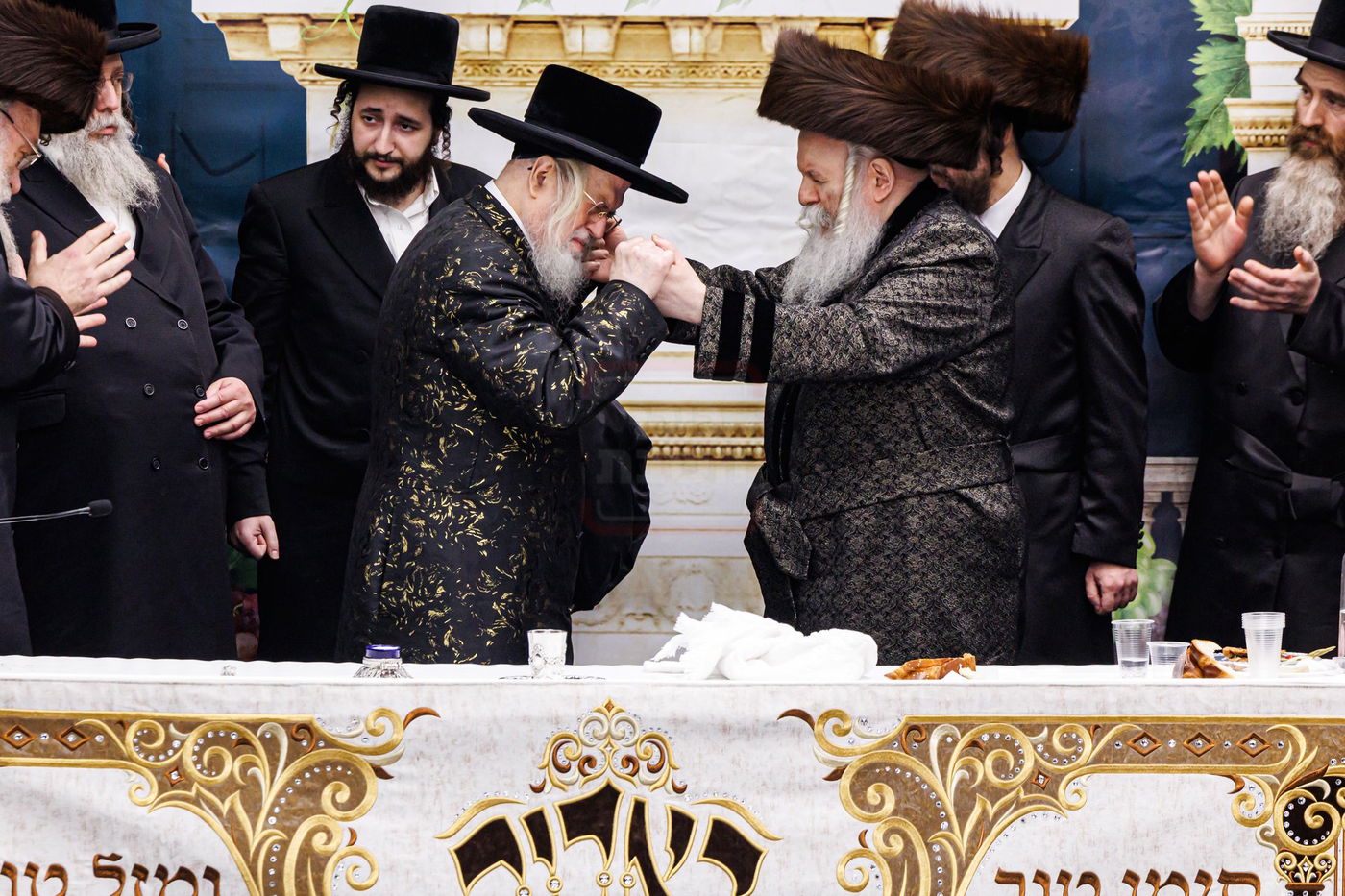 שמחת שבע ברכות לנכדת האדמו"ר מבאבוב