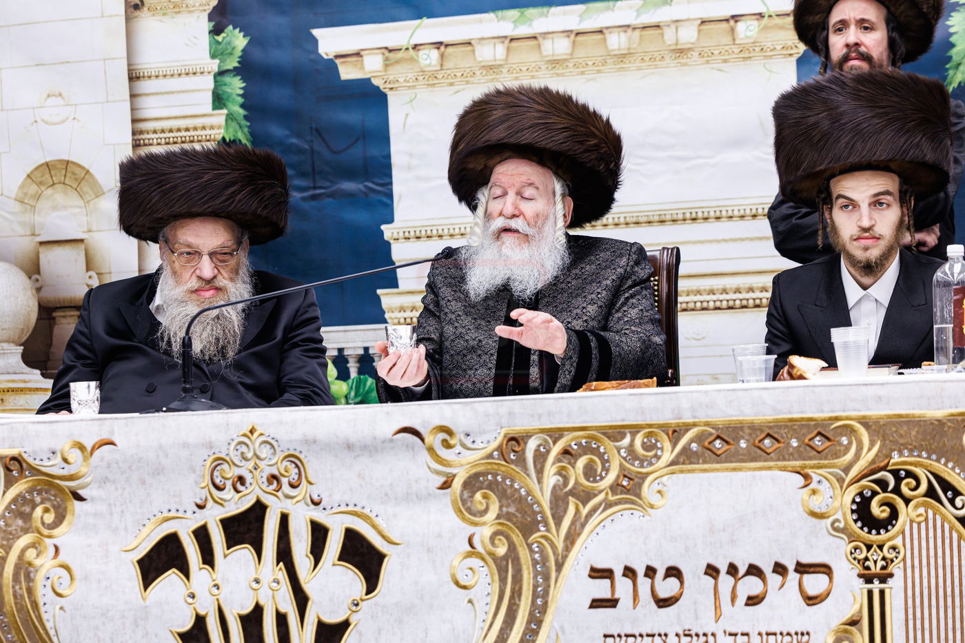 שמחת שבע ברכות לנכדת האדמו"ר מבאבוב