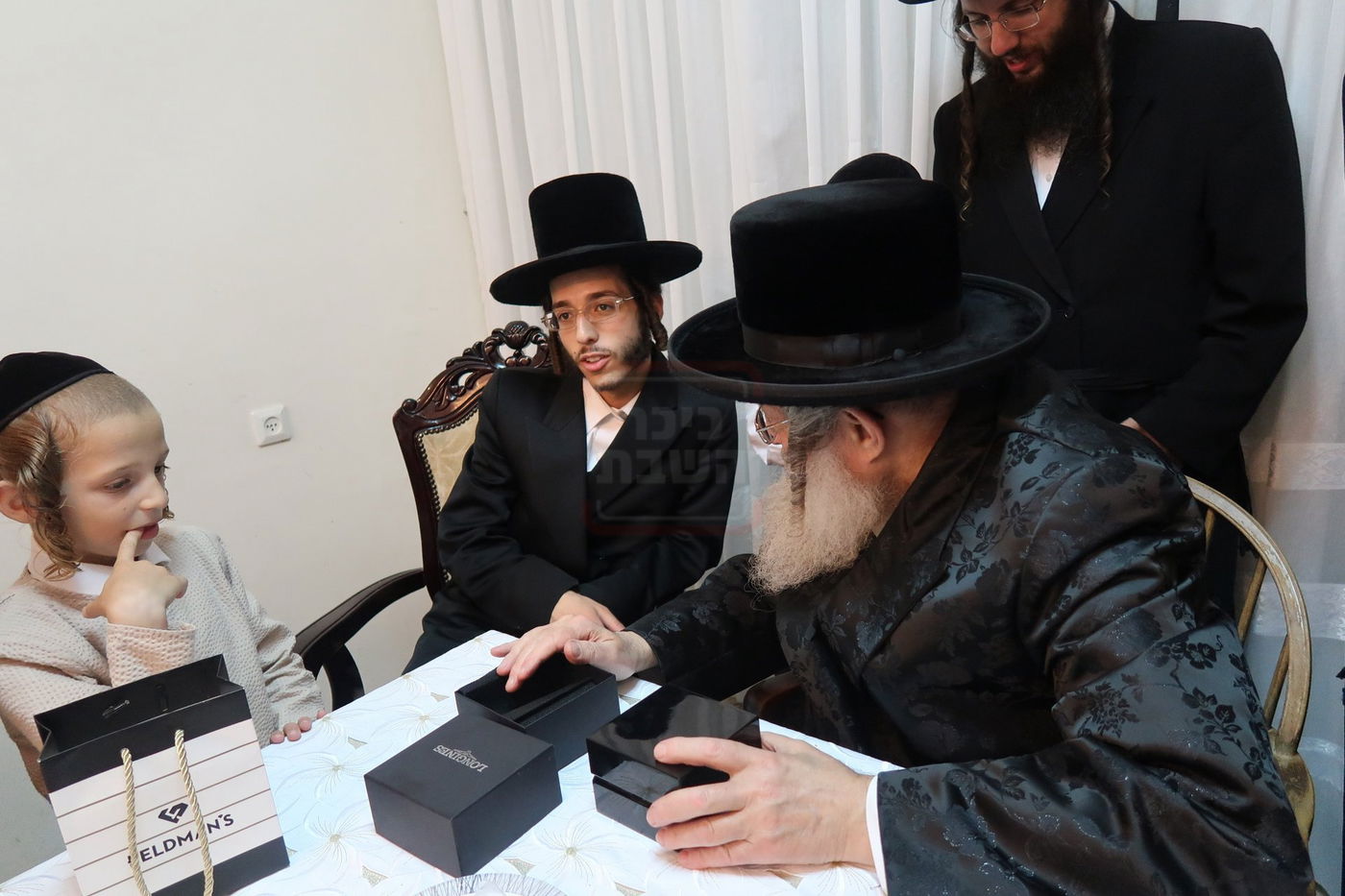 שמחת בית נדבורנה - מאקאווא - קאסוב ויז'ניץ - קומרנא 