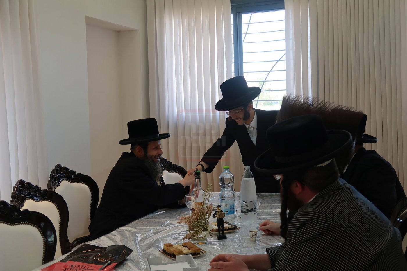 שמחת בית נדבורנה - מאקאווא - קאסוב ויז'ניץ - קומרנא 