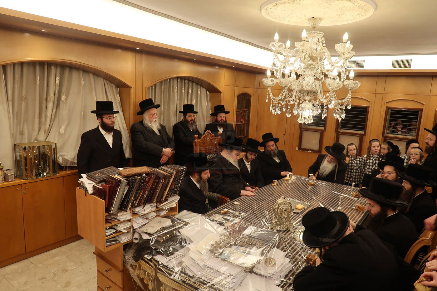 שמחת בית נדבורנה - מאקאווא - קאסוב ויז'ניץ - קומרנא 