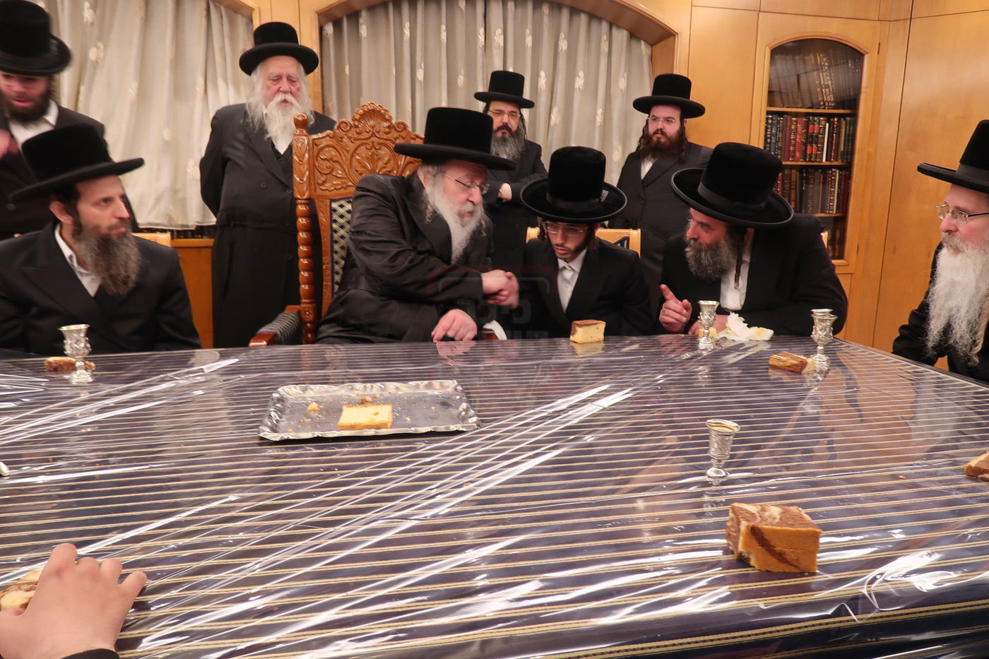 שמחת בית נדבורנה - מאקאווא - קאסוב ויז'ניץ - קומרנא 