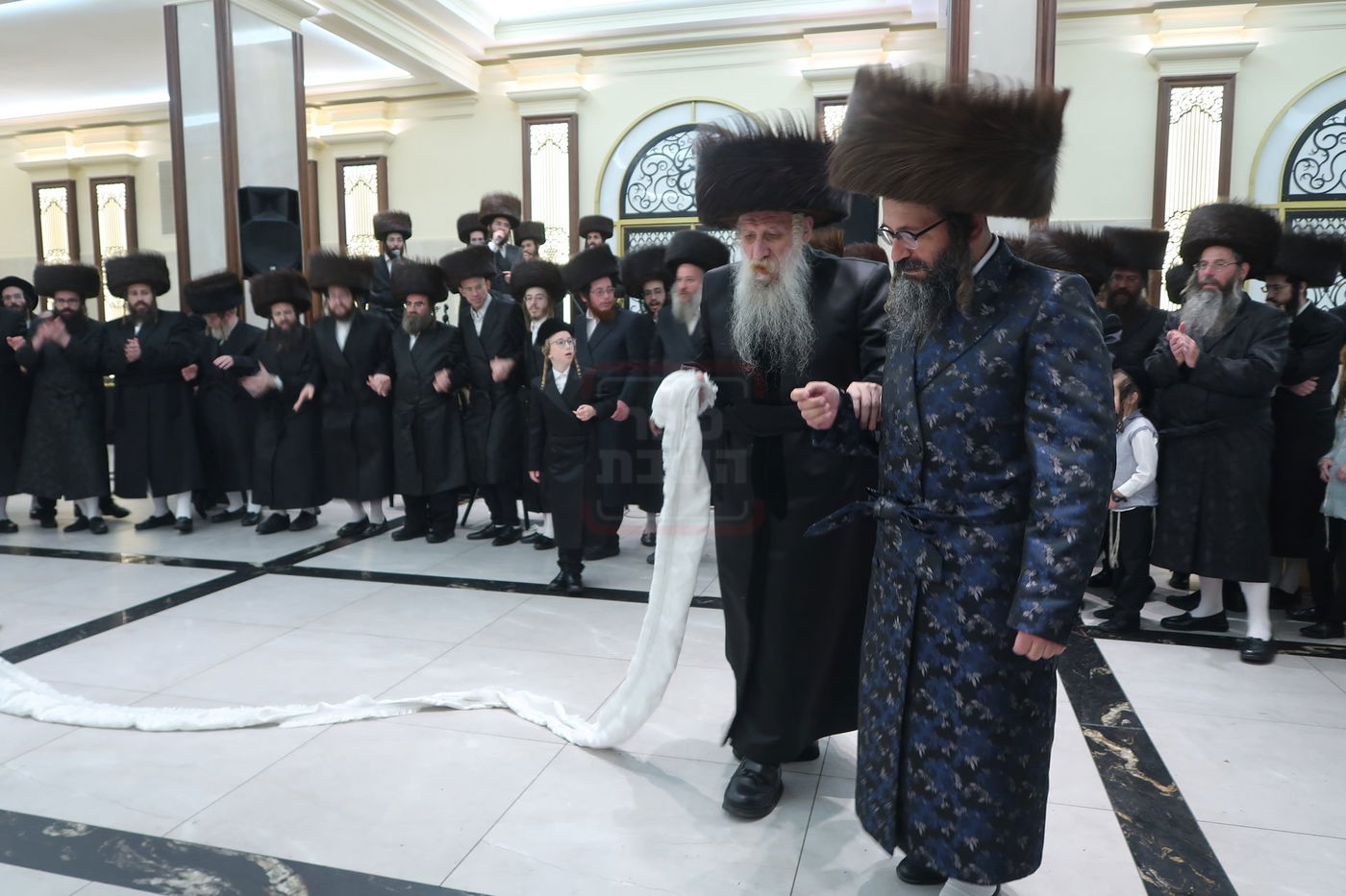 שמחת בית טשארנאביל - ראדושיץ -ראזלא