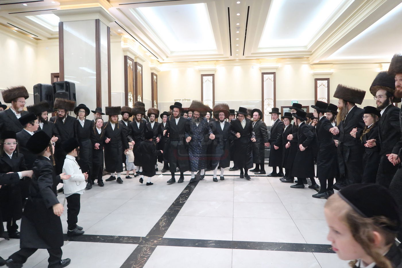 שמחת בית טשארנאביל - ראדושיץ -ראזלא