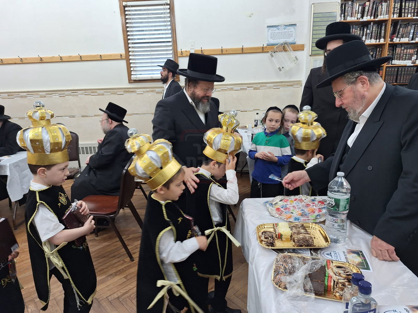 מסיבת החומש אצל האדמו"ר מקאלוב