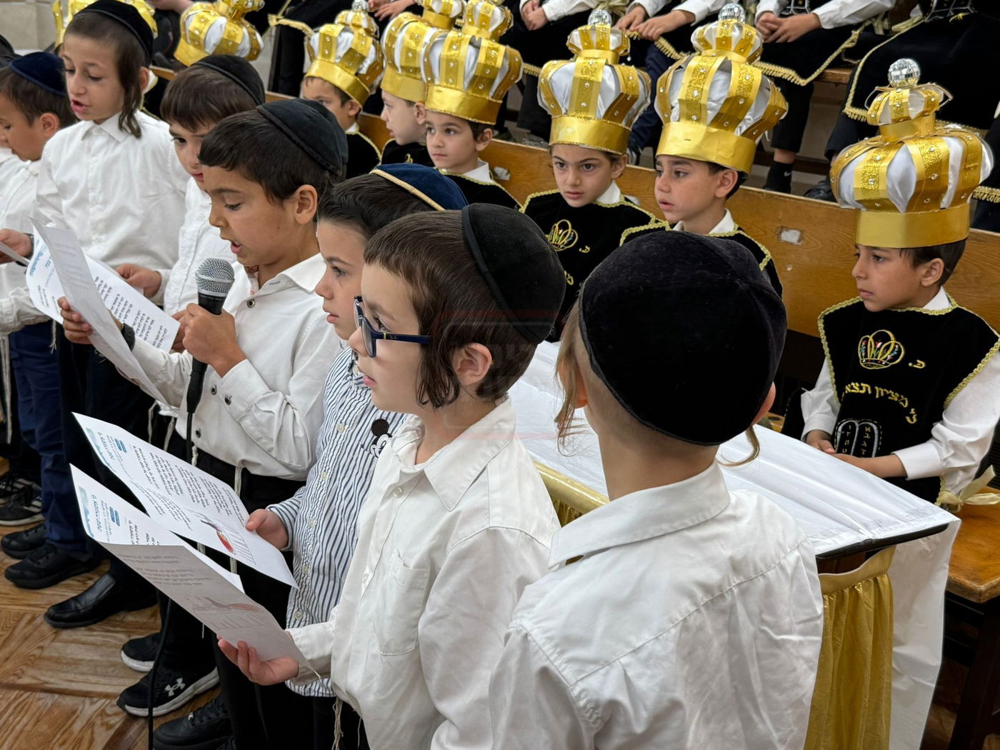 מסיבת החומש אצל האדמו"ר מקאלוב