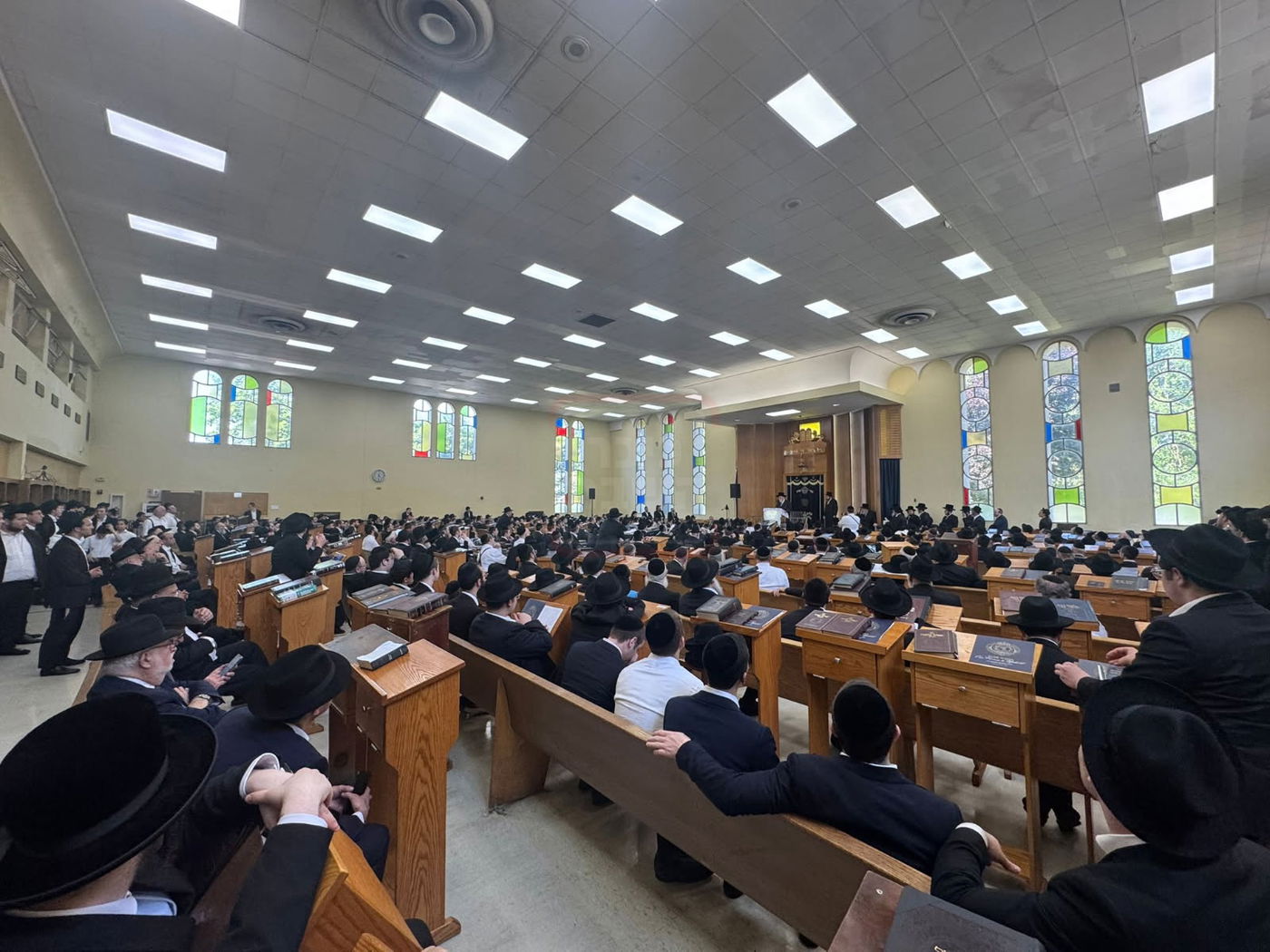 האדמו"ר ממונקאטש בישיבת טלז