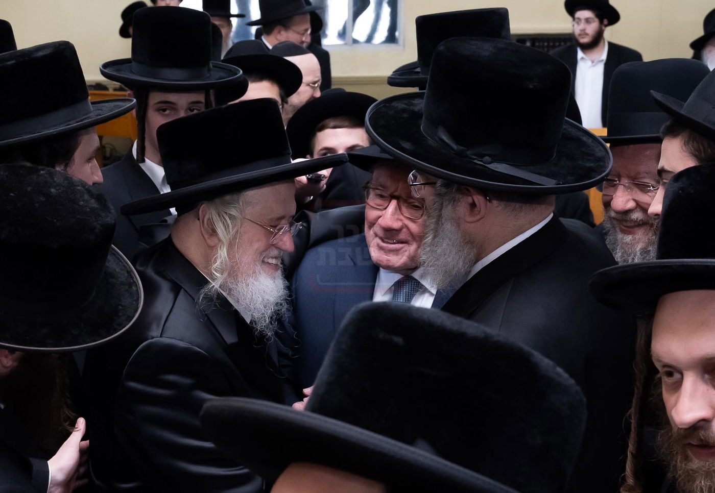 האדמו"ר ממונקאטש בישיבת טלז