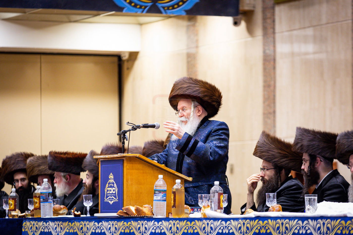 שמחת שבע ברכות לנכדת האדמו"ר מבאבוב