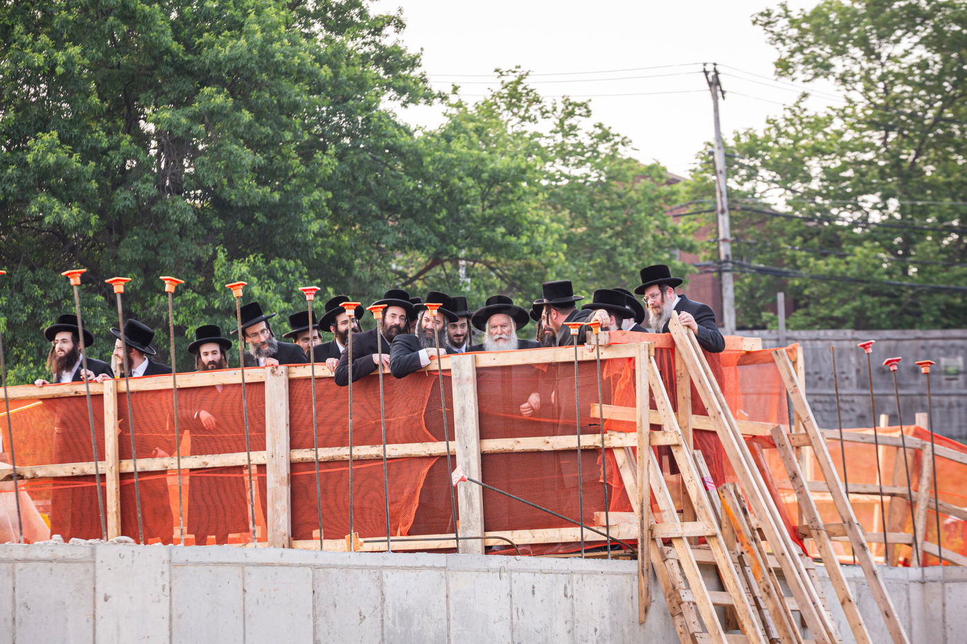 הנחת אבן הפינה לישיבה כרם שלמה ד'באבוב