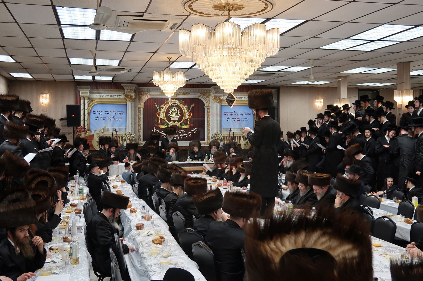 שבע ברכות בצאנז זוועהיל ע"י הנהלת הקהילה