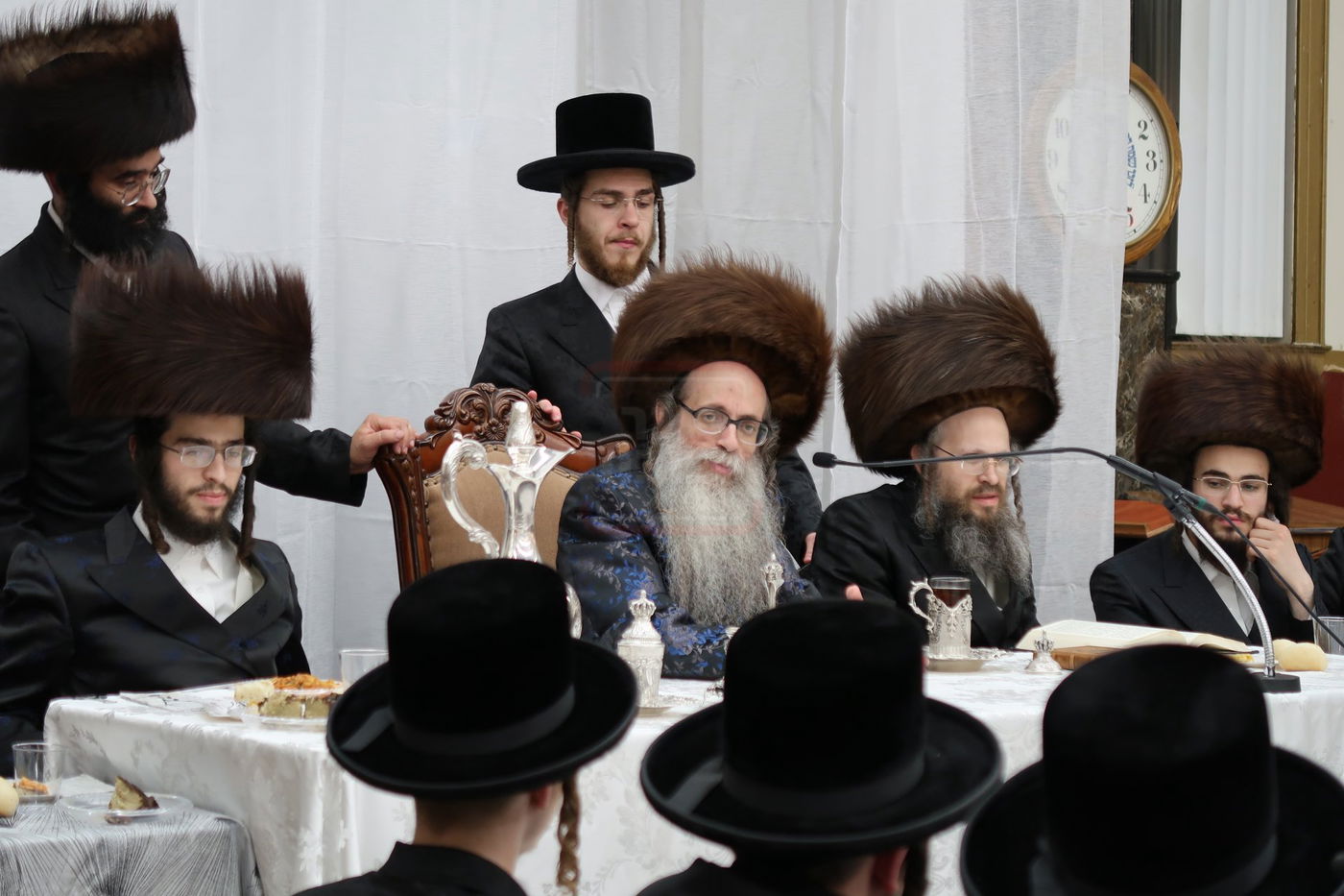 שמחת שבע הברכות בצאנז זוועהיל לבחורים