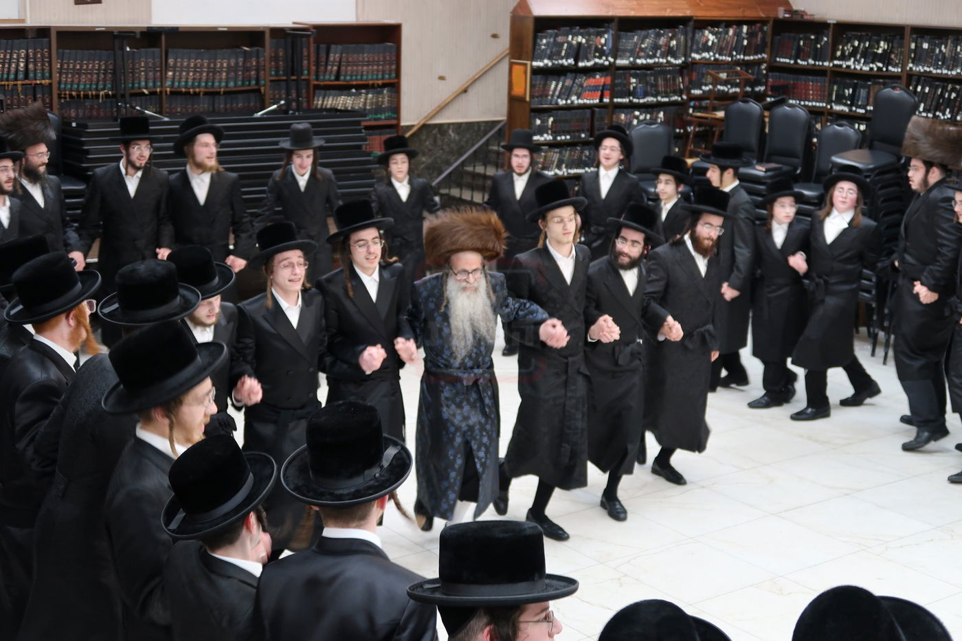 שבע ברכות בצאנז זוועהיל ע"י הנהלת הקהילה