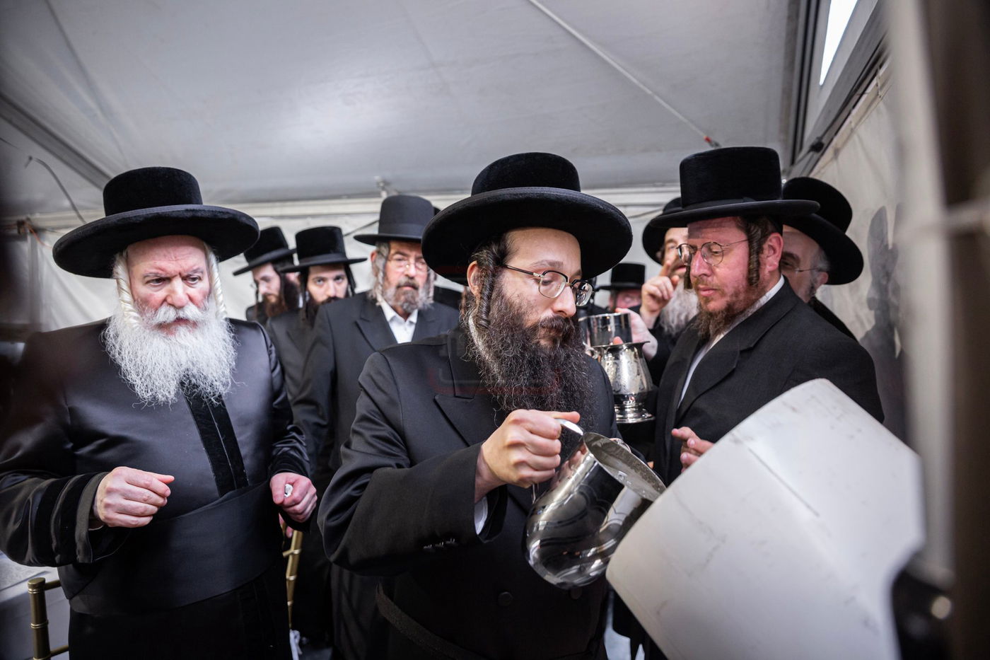 הנחת אבן הפינה לישיבה כרם שלמה ד'באבוב