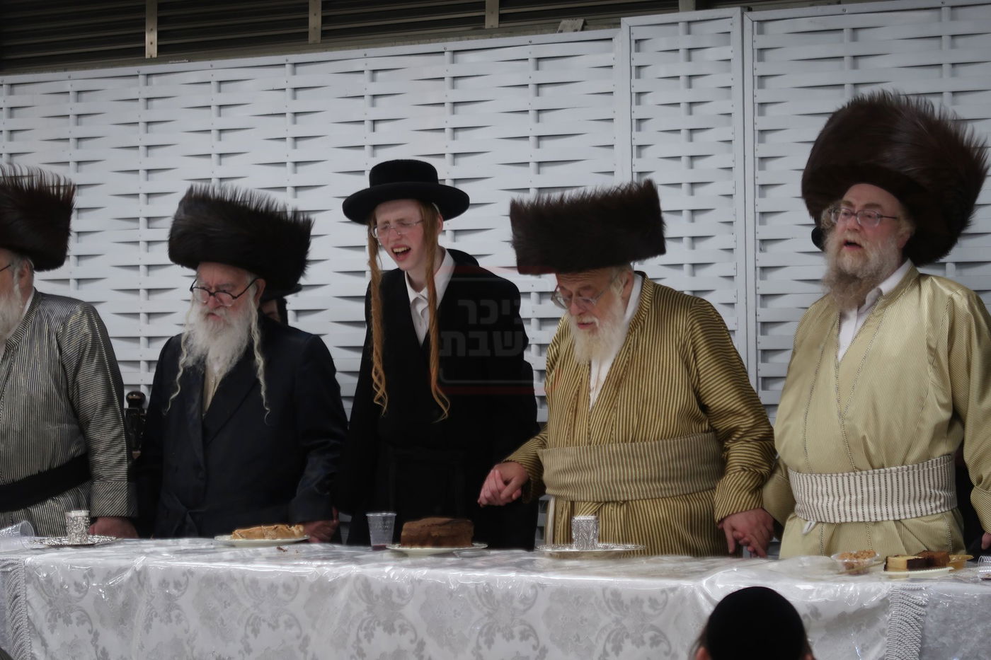 שמחת בית תולדות אהרן - משכנות הרועים